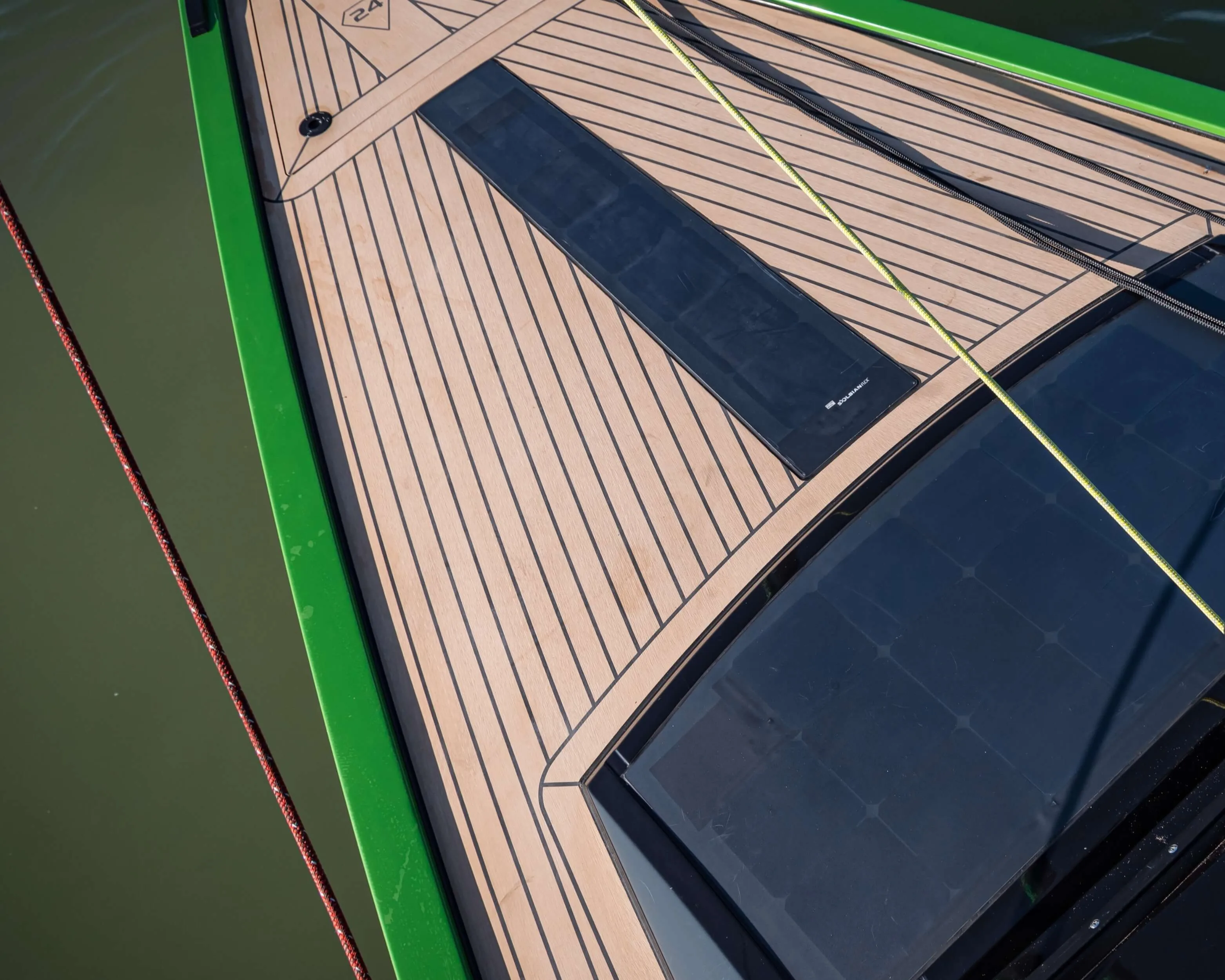 Saffier SE 24 Lite solar panels set into the foredeck