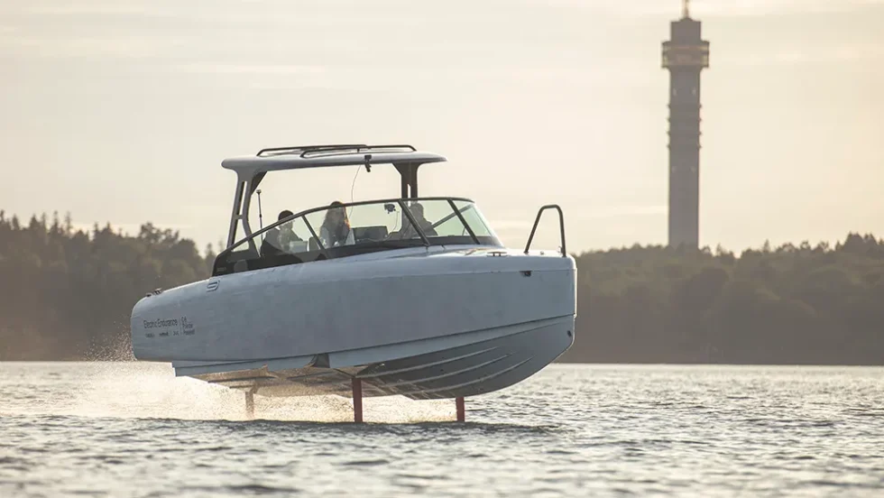 The foiling yacht covered 420 nautical miles in 24 hours.