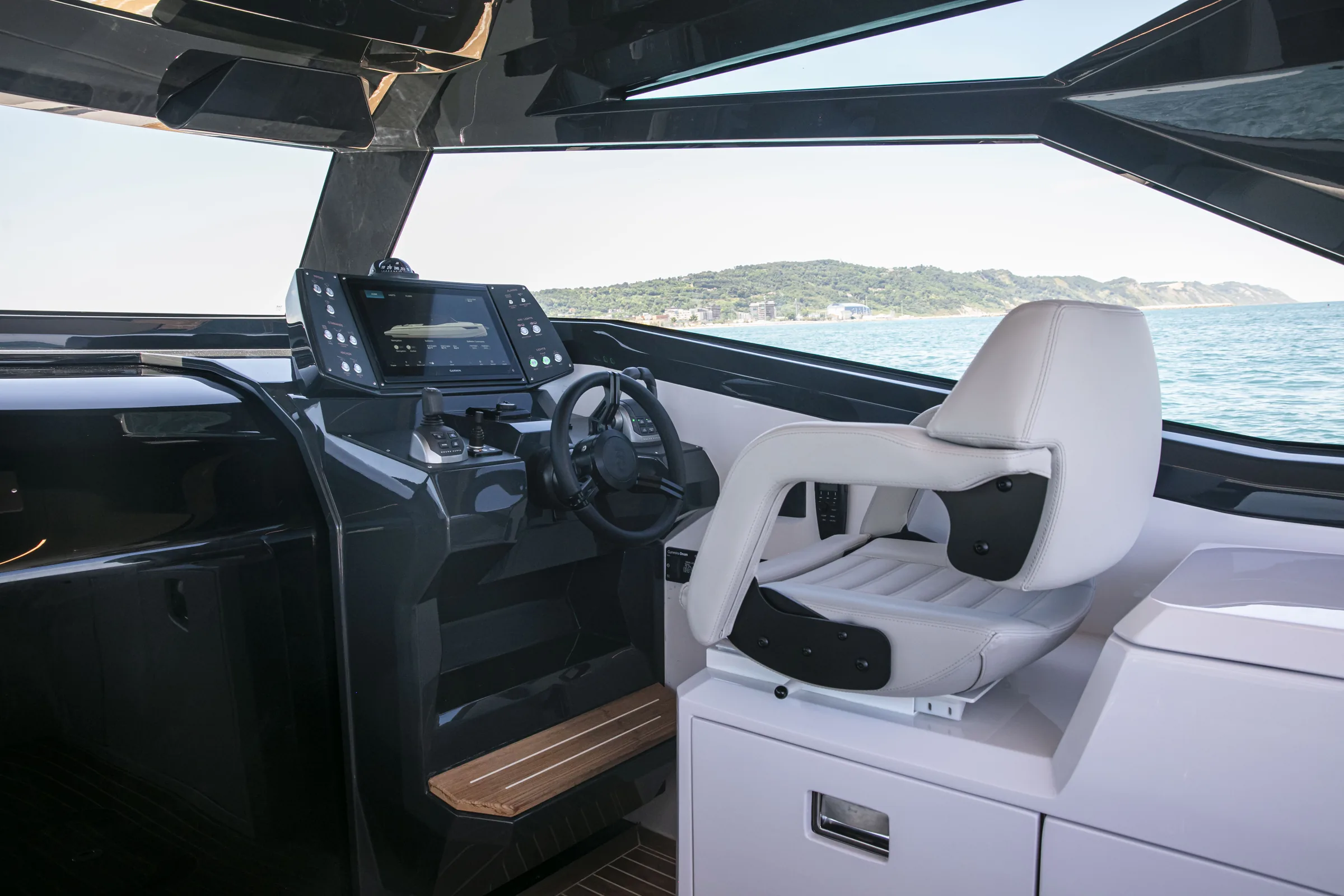 Santasevera Yachts 42 — interior · santasevera yachts a