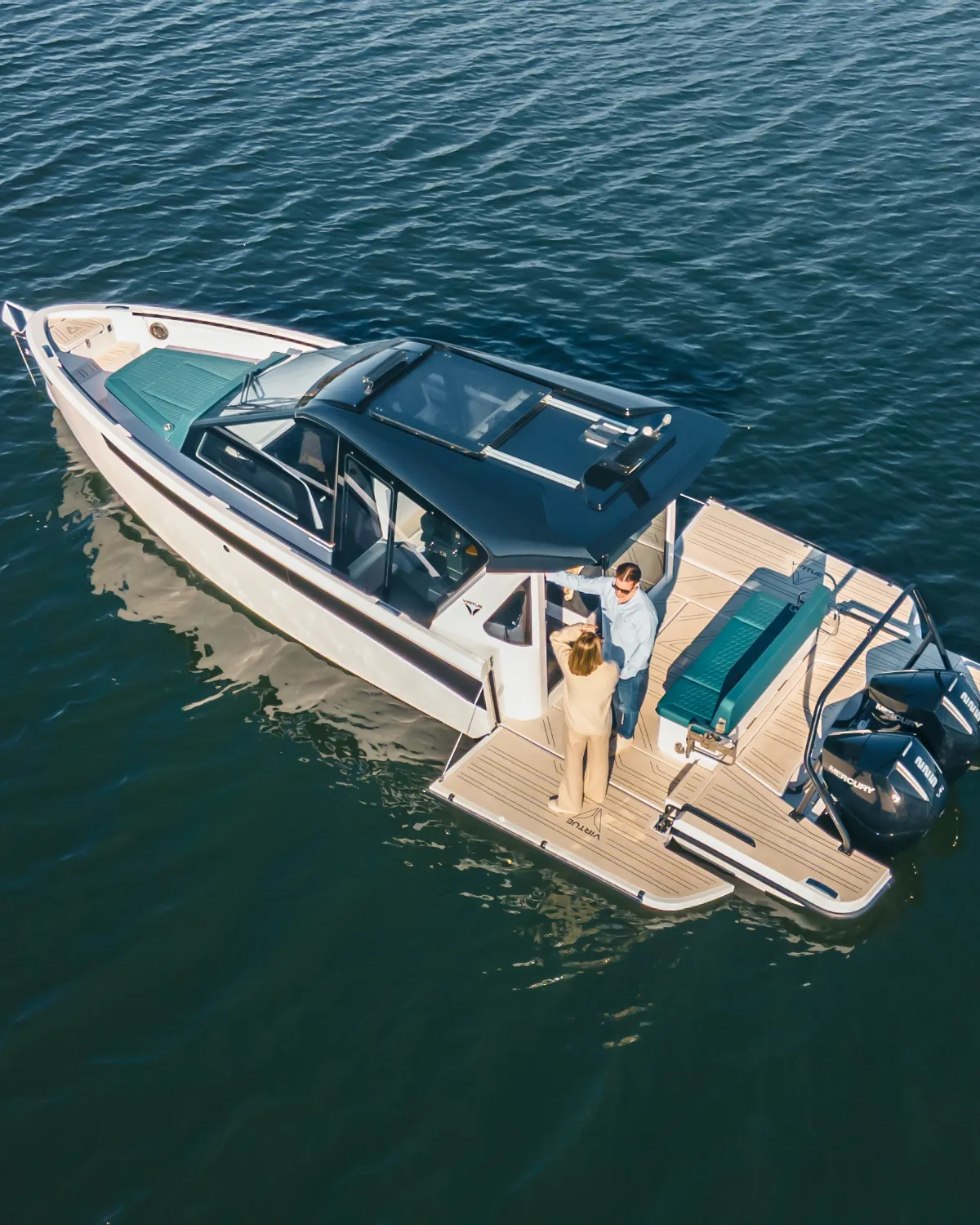Virtue Yachts V10 Cabin