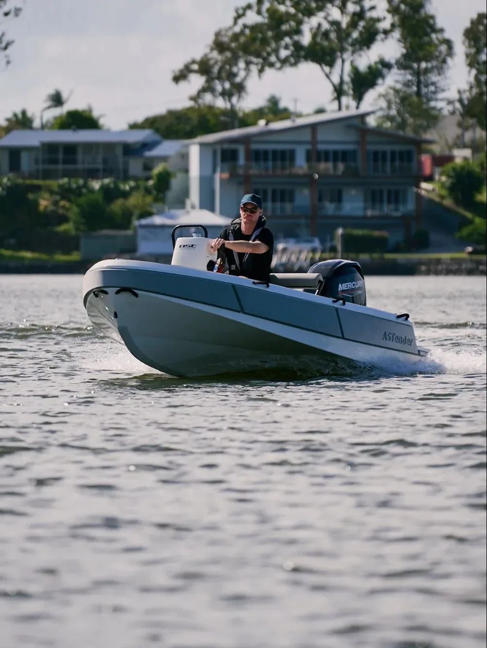 ASTenders German carbon tender alongside a yacht