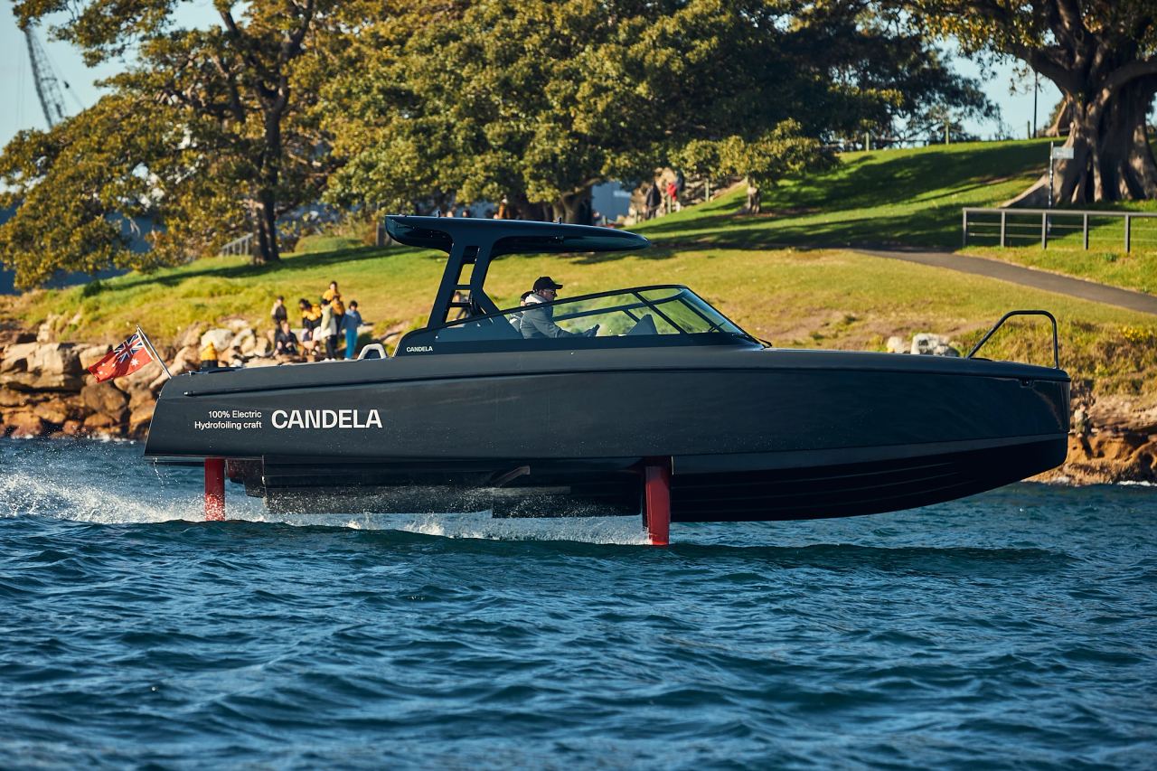 Candela Boats & Ferries C-8 — AD9I2301