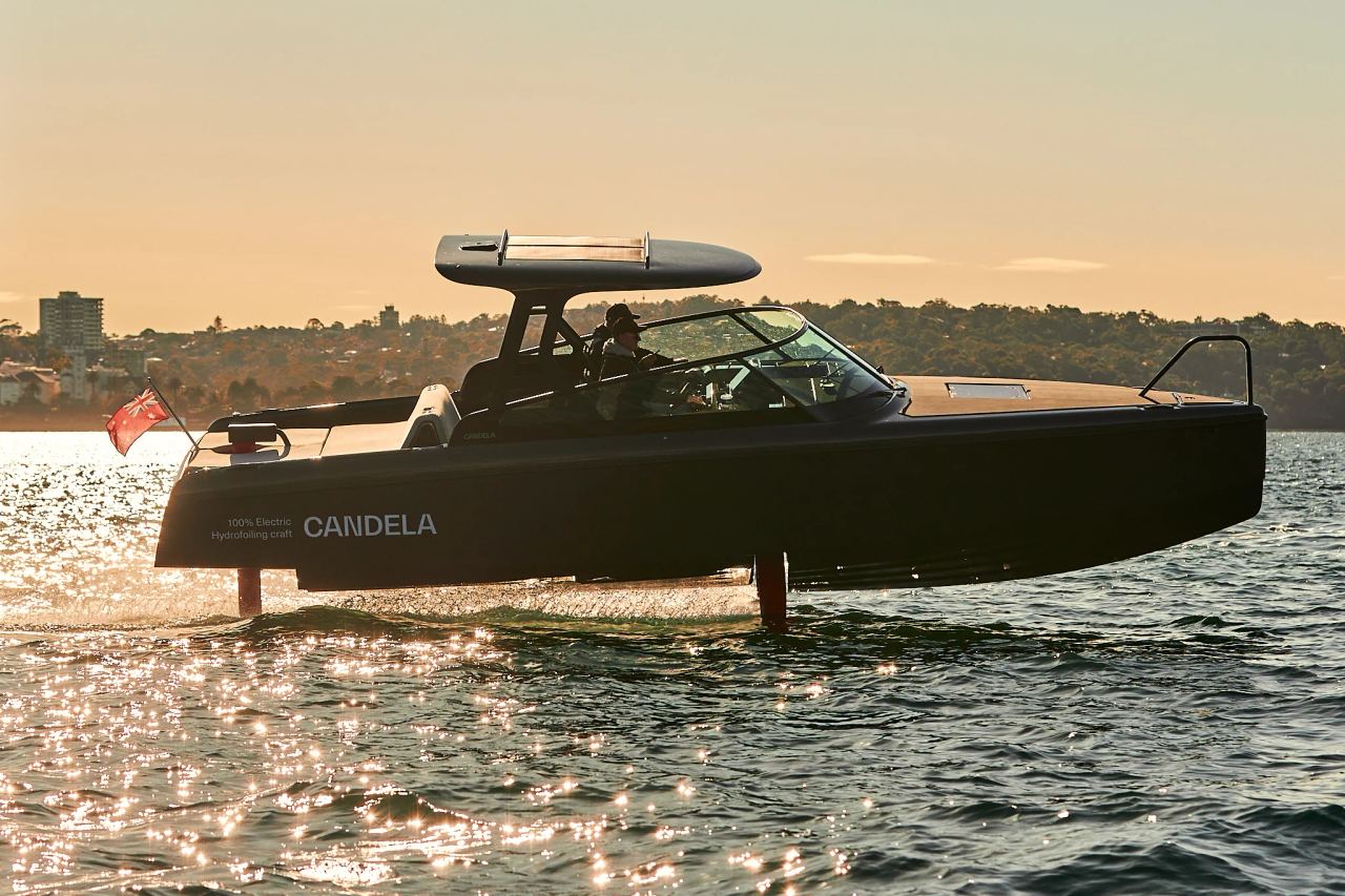 Candela Boats & Ferries C-8 — AD9I2427