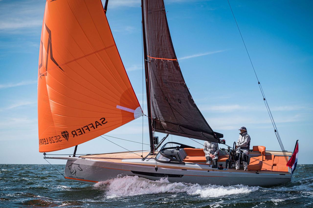 Saffier Yachts SE 28 Leopard sailing dayboat — gallery image 5