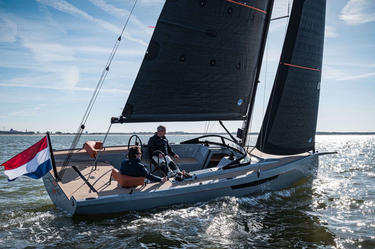 Saffier Yachts SE 28 Leopard sailing dayboat — gallery image 2