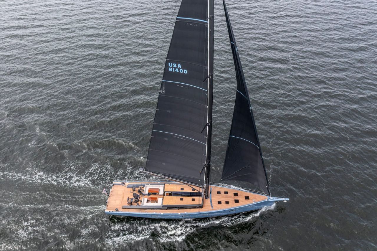 YYachts Y-Custom carbon superyacht exterior interior detail — gallery image 1