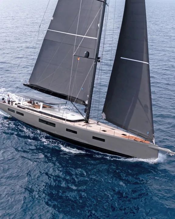 YYachts Y9